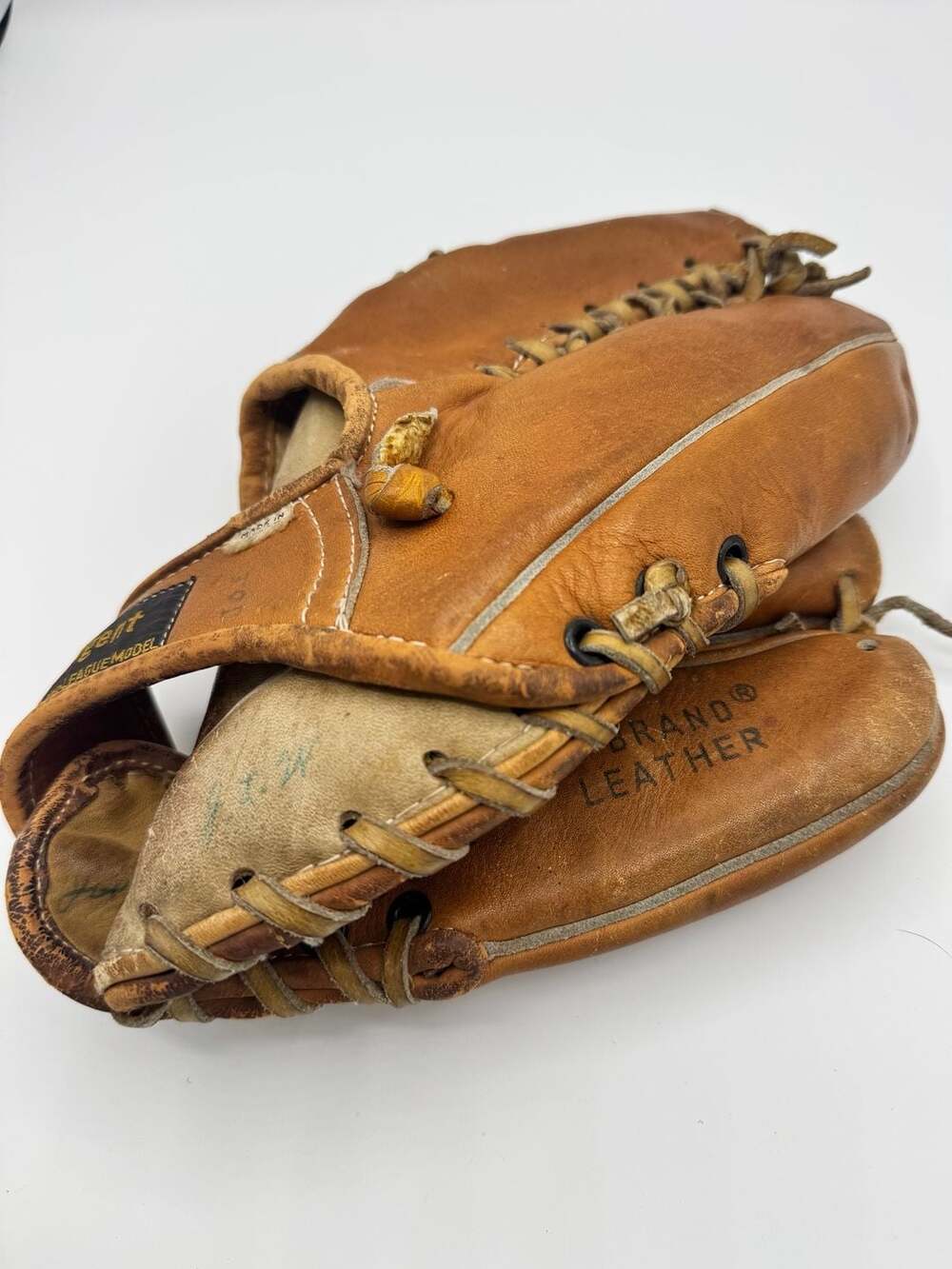 Vintage Regent Major League Model Baseball Mitt Leather Glove